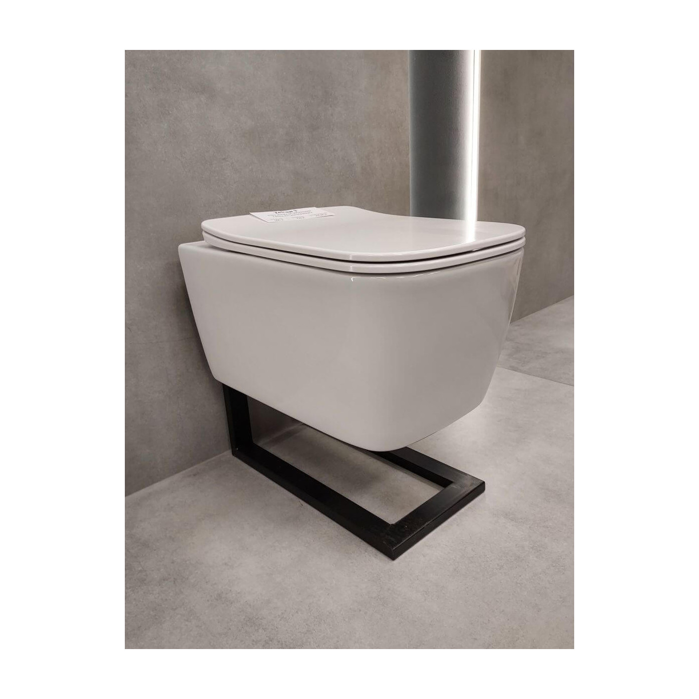 Miska WC Podwieszana Bezrantowa z Deską Wolnoopadająca LEX 1.0 49,5x35 1148 Emporia Miska WC Podwieszana Bezrantowa z Deską Wolnoopadająca LEX 1.0 49,5x35 1148 Emporia