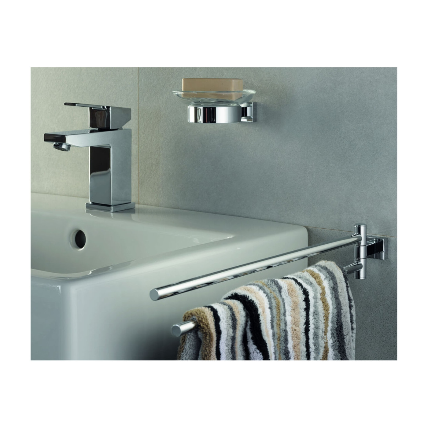 Wieszak Na Ręczniki Essentials Cube 40624001 Grohe Wieszak Na Ręczniki Essentials Cube 40624001 Grohe