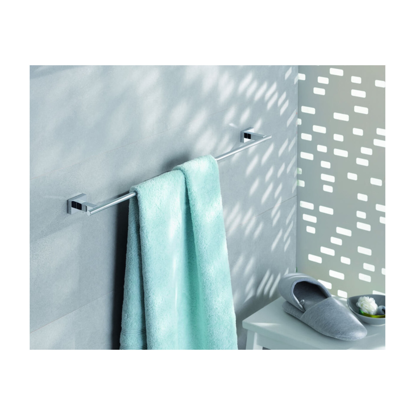 Półka Z Wieszakiem Na Ręczniki Essentials Cube 40512001 Grohe Półka Z Wieszakiem Na Ręczniki Essentials Cube 40512001 Grohe