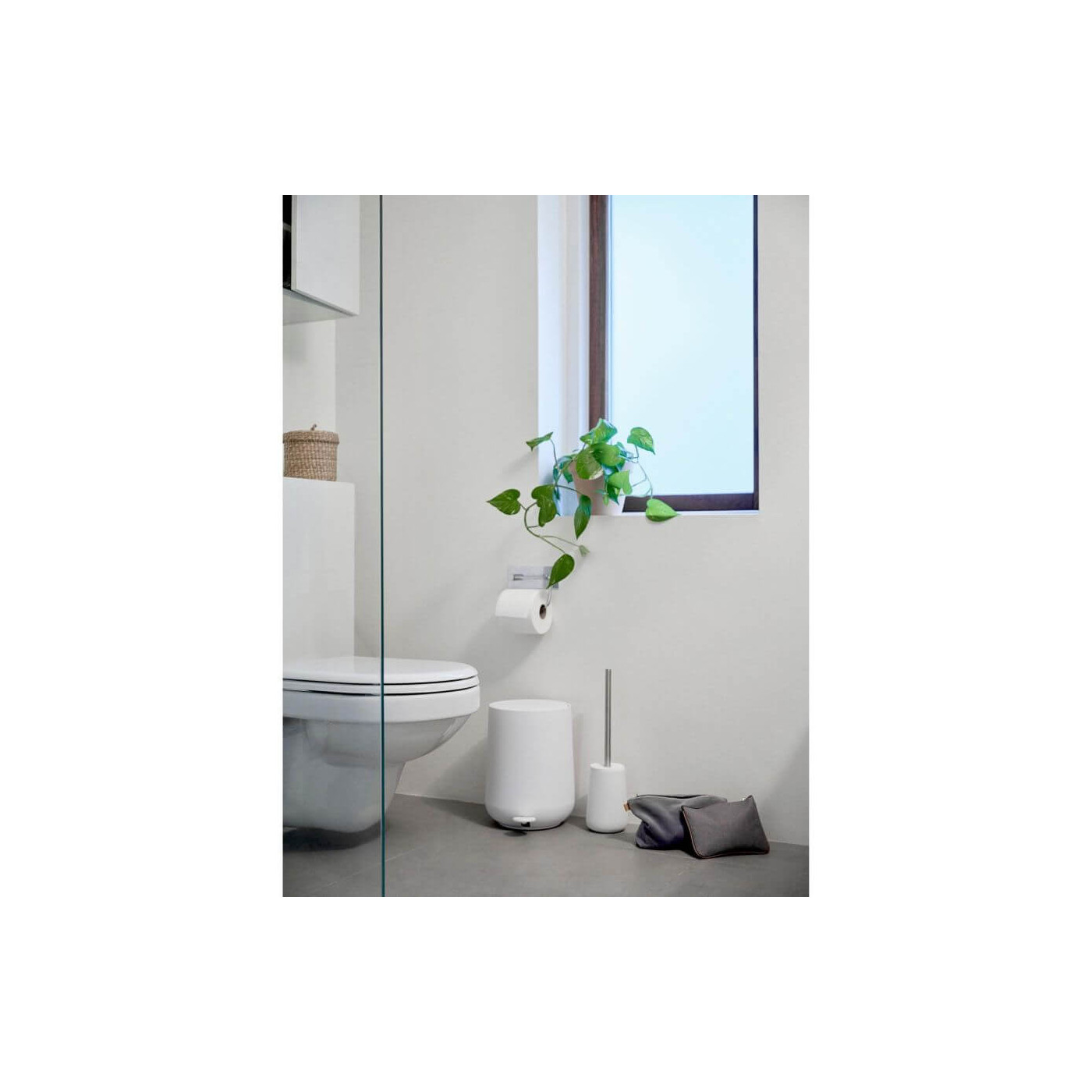 Kosz Łazienkowy Na Śmieci Nova White 330132 Zone Denmark Kosz Łazienkowy Na Śmieci Nova White 330132 Zone Denmark