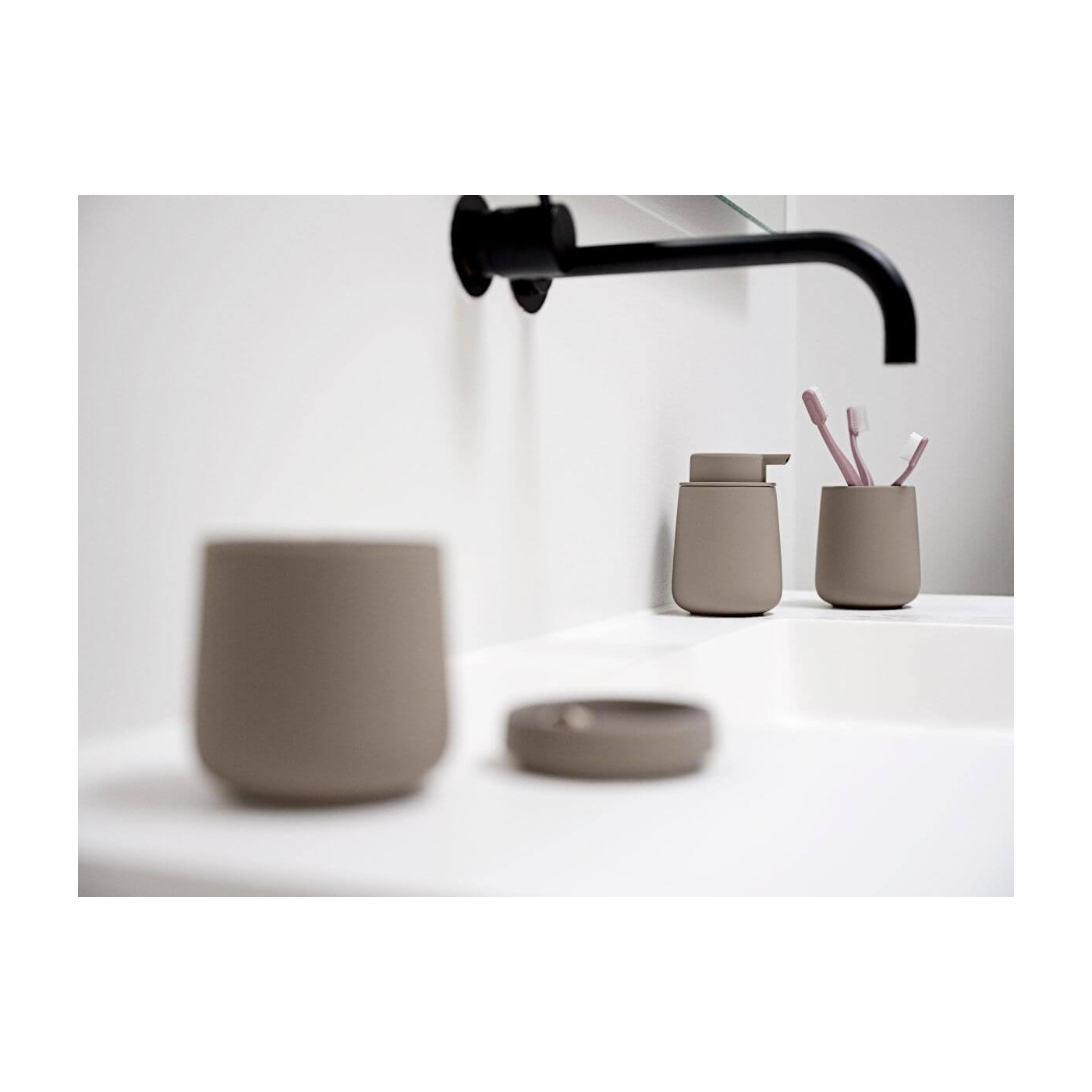 Kubek Na Szczoteczki Nova One Taupe 28087 Zone Denmark Kubek Na Szczoteczki Nova One Taupe 28087 Zone Denmark