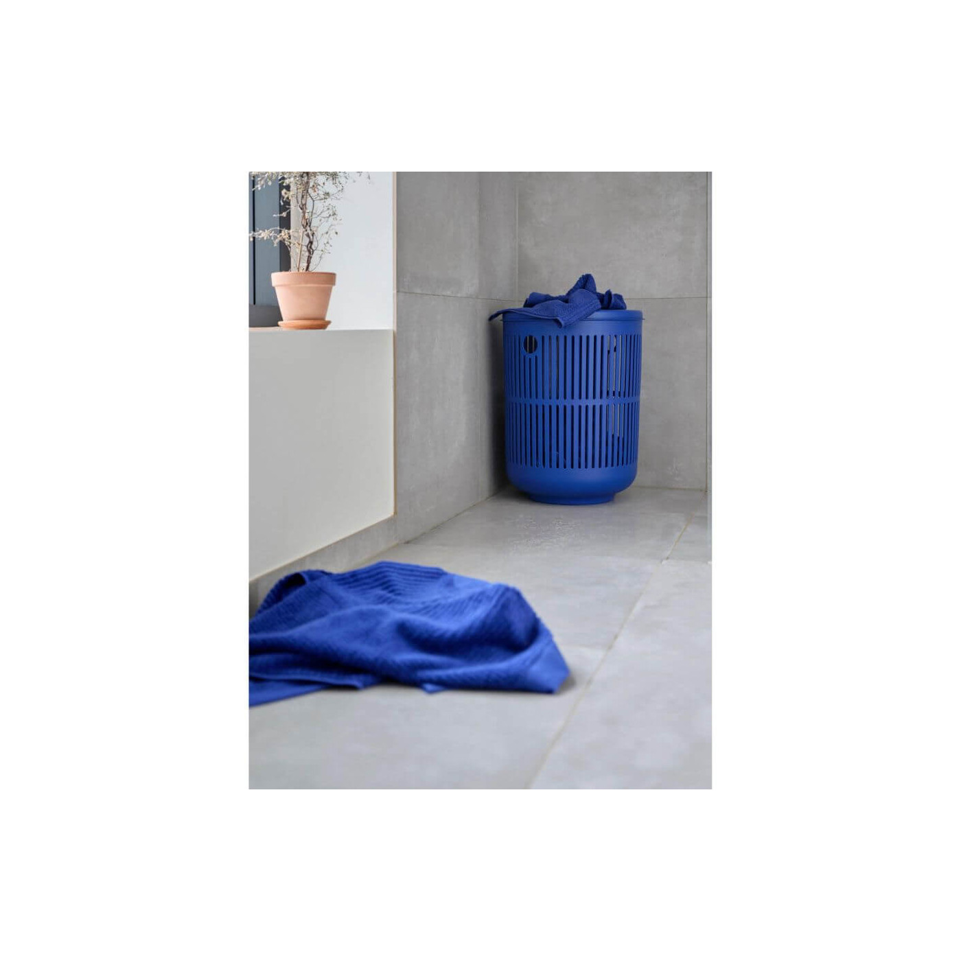 Ręcznik Classic 50x100 Indigo Blue 31571 Zone Denmark Ręcznik Classic 50x100 Indigo Blue 31571 Zone Denmark