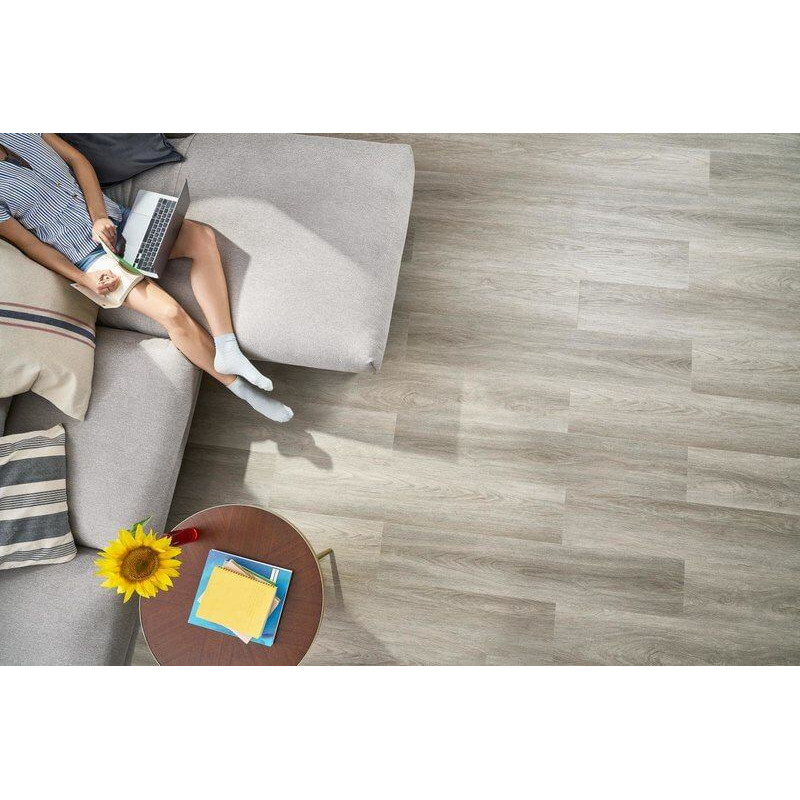 Panel Winylowy Woodric Dąb Peterson 122x22,9 CW178 Arbiton Panel Winylowy Woodric Dąb Peterson 122x22,9 CW178 Arbiton