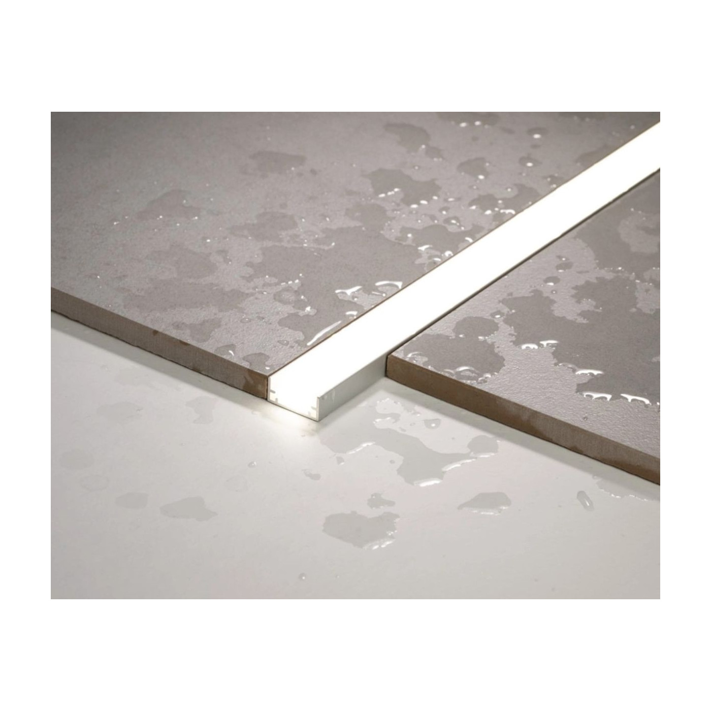 Oprawa LED Łazienkowa AQU Srebna IP68 300 cm 3000K Kingled Oprawa LED Łazienkowa AQU Srebna IP68 300 cm 3000K Kingled