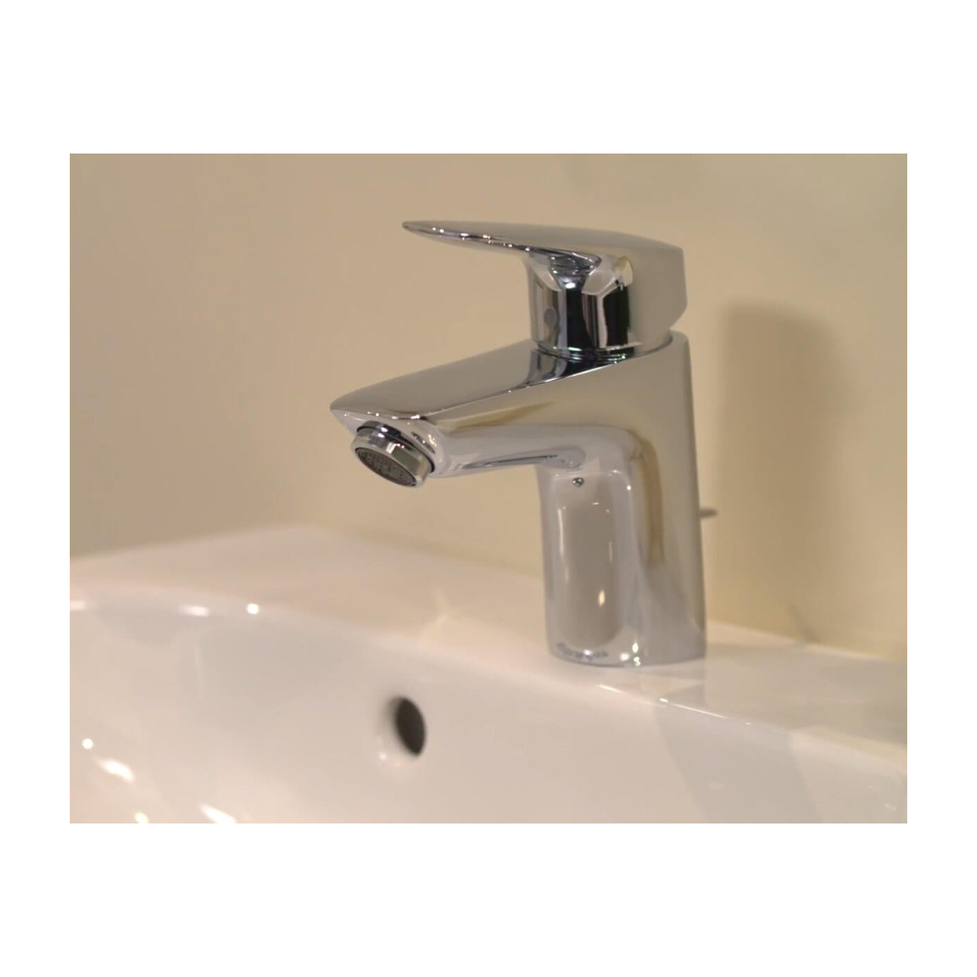 Bateria Umywalkowa Jednouchwytowa Logis 70 71070000 Hansgrohe Bateria Umywalkowa Jednouchwytowa Logis 70 71070000 Hansgrohe