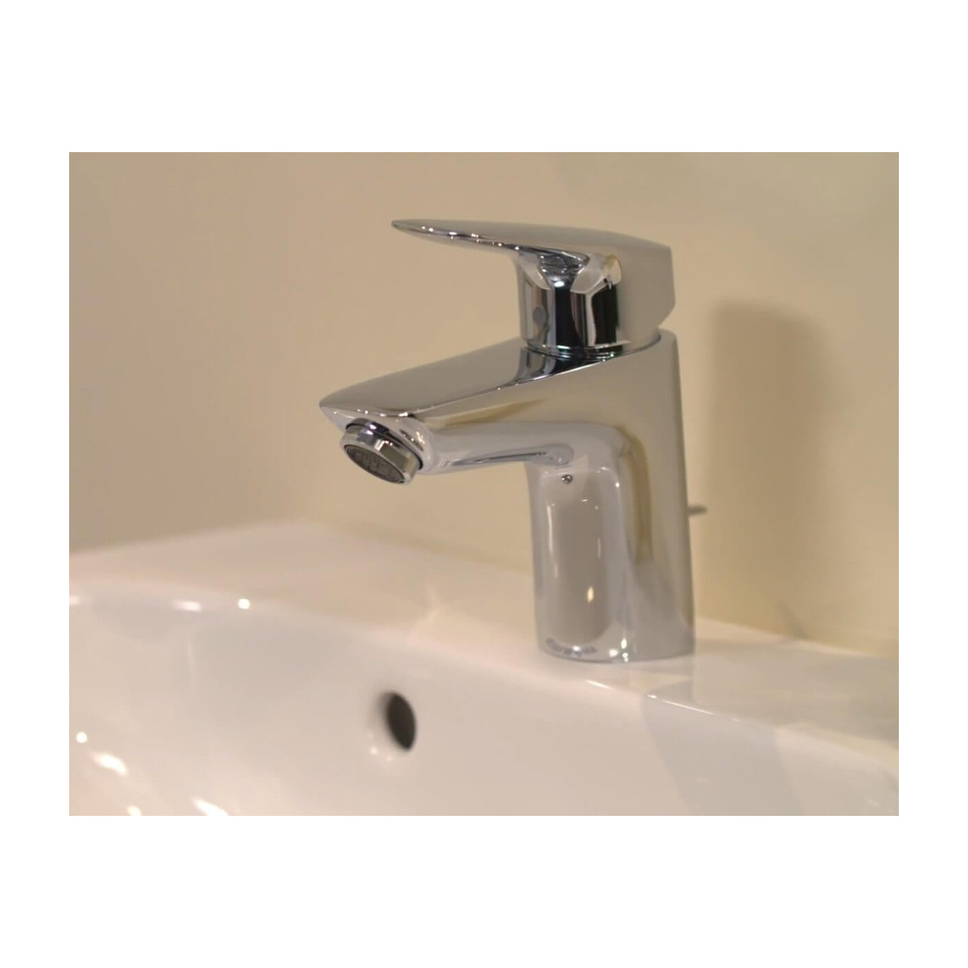 Bateria Umywalkowa Stojąca Logis 70 Bez Kompletu Odpływowego 71071000 Hansgrohe Bateria Umywalkowa Stojąca Logis 70 Bez Kompletu Odpływowego 71071000 Hansgrohe